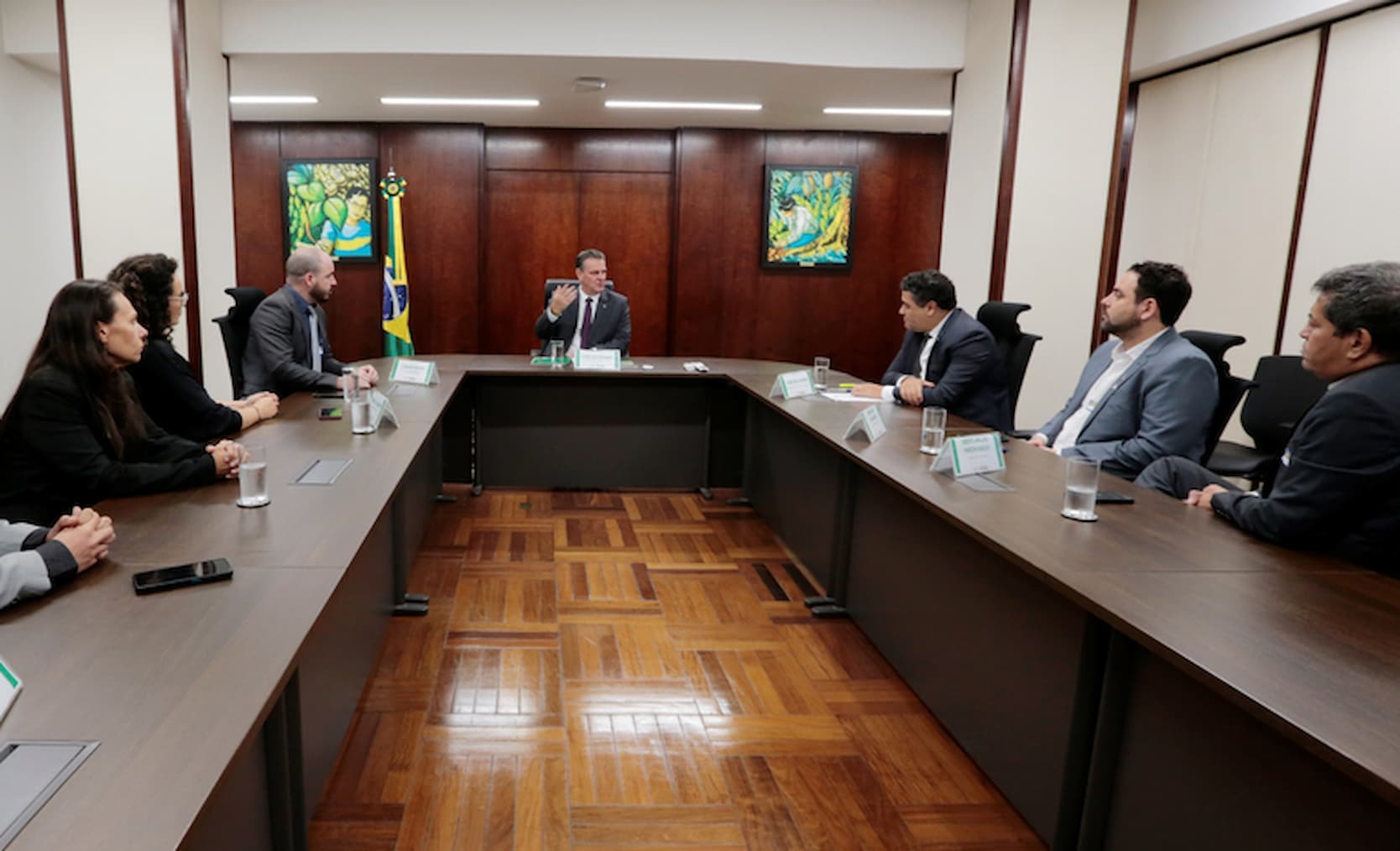 Febrageo: aumento da produtividade do solo do Brasil é debatido com o ministro Fávaro