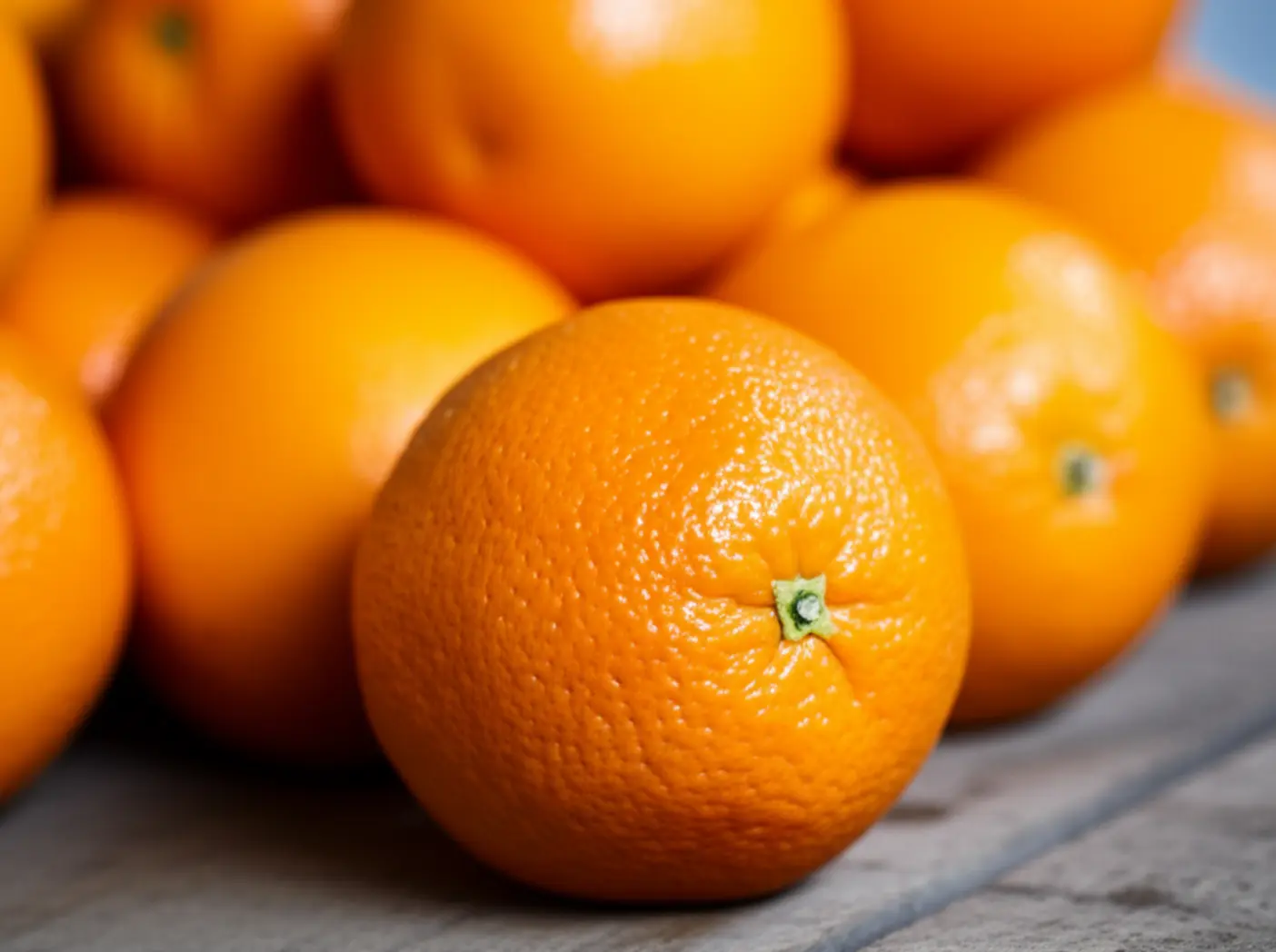 Chuvas trazem alívio mas safra de citros pede mais água