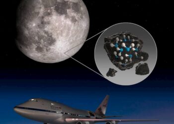 NASA descobre água na superfície da lua