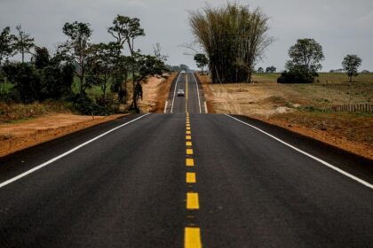 Governo de MT entregou 64 obras de pavimentação, restauração e pontes