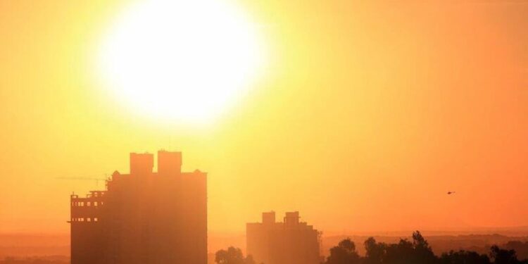 Com 40,4°C, Cuiabá bate recorde de calor e é a capital mais quente do Brasil