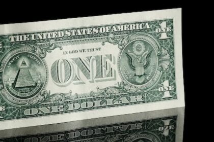 Dólar cai mais de 1% ante real, com otimismo sobre China