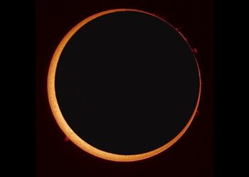 Sobrevivemos ao eclipse solar, veja o registro completo feito pela NASA