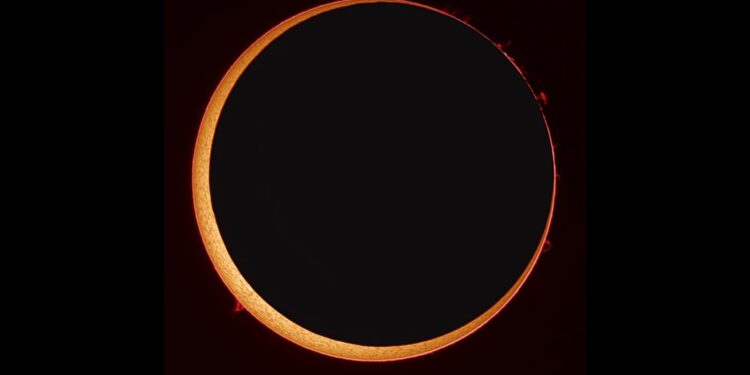 Sobrevivemos ao eclipse solar, veja o registro completo feito pela NASA
