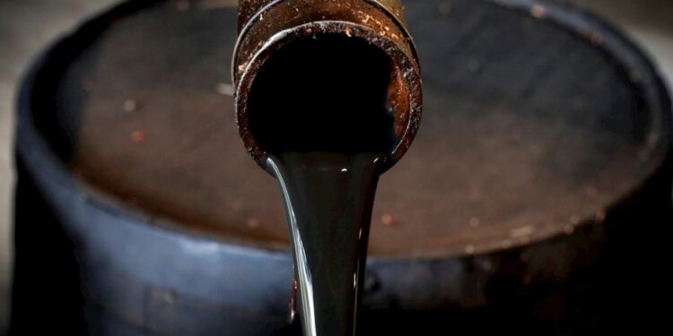 Alta nas commodities: petróleo lidera retomada da economia global