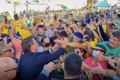 Bolsonaro visita Cuiabá e afirma pedido à OMC para destravar embargos de fertilizantes