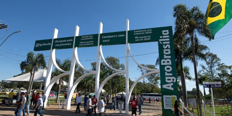 Feira do Agronegócio de Brasília (AgroBrasília) começará amanhã com entrada franca!