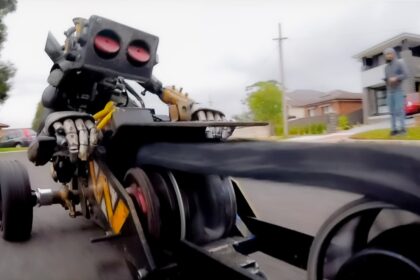 Vídeo de Robô motoqueiro Steampunk viraliza na internet