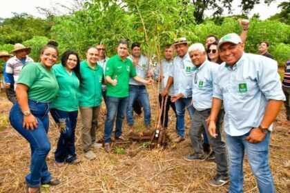 Prefeito lança 2ª etapa de programa de fomento ao cultivo da mandioca em Cuiabá