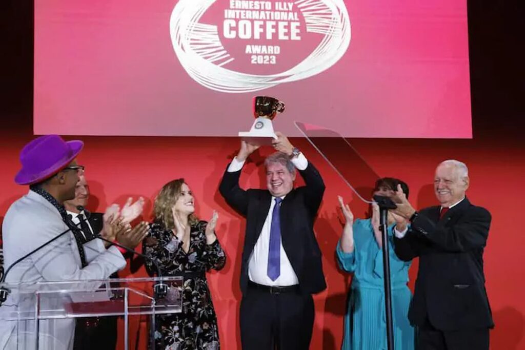 Café mineiro é eleito o melhor do mundo