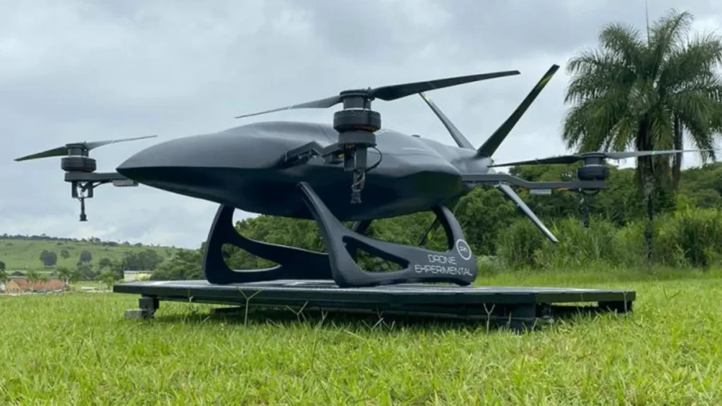 Jovem baiano cria maior drone agrícola de pulverização do mundo